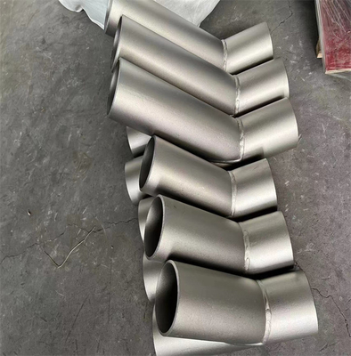 Reducción de la soldadura de extremo de la camiseta de la tubería de acero del carbono de Astm A234 Wp5 Sch 160 inconsútil