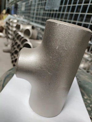 El acero de carbono EN1092-1 junta con te 20m m/A355 soldó con autógena la reducción de la camiseta para los equipos de la tubería