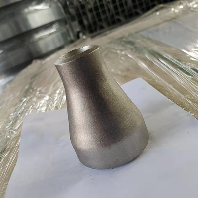 Reductor de acero inoxidable excéntrico ASTM A403 SS304 de SCH40S inconsútil
