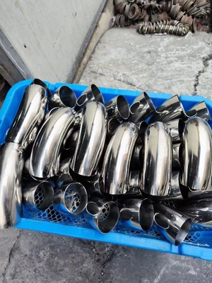 el acero de carbono de 1.5D 3D codo de 90 grados galvanizó el radio largo inconsútil